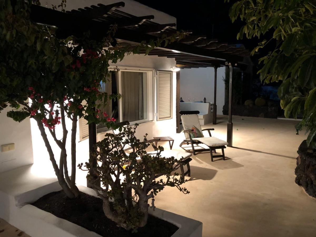 Villa Mare Bella Chao sea view private heated solar pool AC Puerto del Carmen  Esterno foto